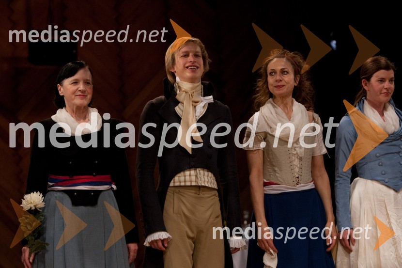 Marinka Štern, igralka, Uroš Kaurin, igralec in Maruša Geymayer-Oblak, igralkaPremiera predstave Dantonova smrt, Slovensko mladinsko gledališče