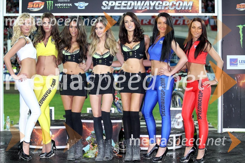 Štartne deklice in Monster dekletaSpeedway Grand Prix 2012, VN Evrope - dirka