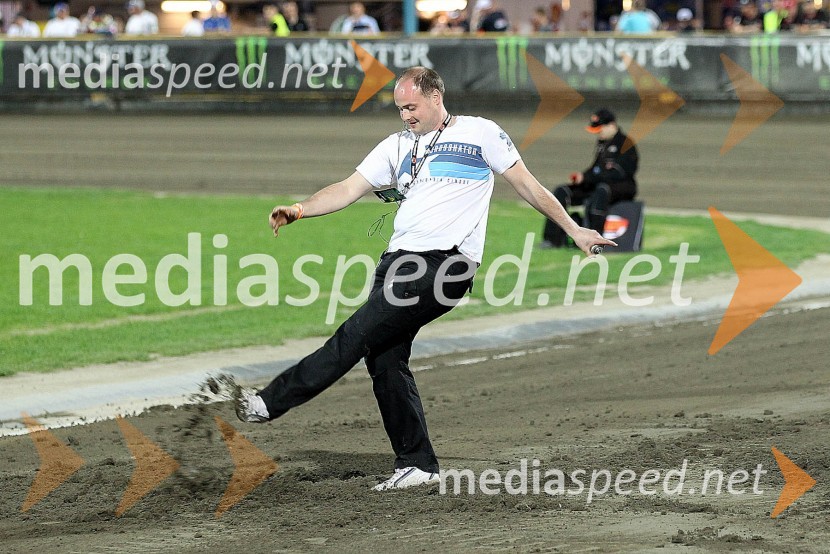 Urejanje steze LesznoSpeedway Grand Prix 2012, VN Evrope - dirka
