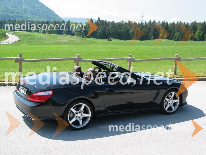 Mercedes-Benz novi razred SLMercedes-Benz SL 2012, slovenska predstavitev