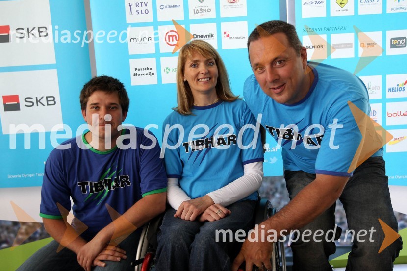 Darko Kojadinović, Andreja Dolinar, Damijan LazarNovinarski klub z OKS in Porsche Slovenija