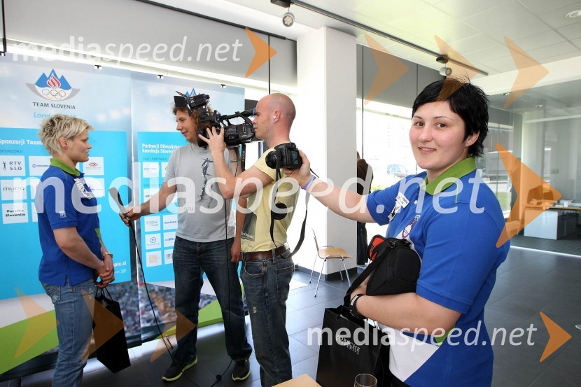 Urška Žolnir, judoistka, novinarja, Lucija Polavder, judoistkaNovinarski klub z OKS in Porsche Slovenija