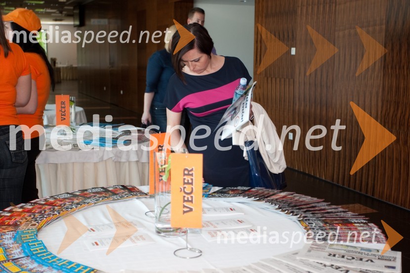 LSPR: Vsak je svojega nastopa krojač