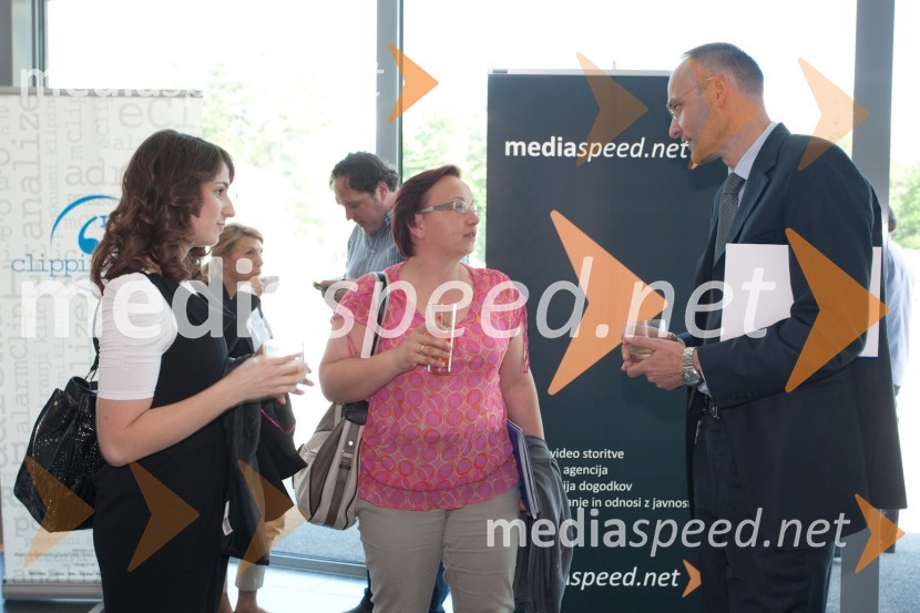 Maruša Kobal, RTV Slovenija; Sabrina Povšič, RTV Slovenija in Aleksander Salkič, PetrolLSPR: Vsak je svojega nastopa krojač