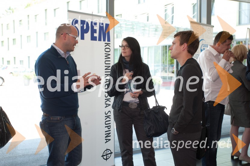 Jernej Smisl, Pivovarna Union, Simona Oset in Rok Nemec, Pivovarna LaškoLSPR: Vsak je svojega nastopa krojač