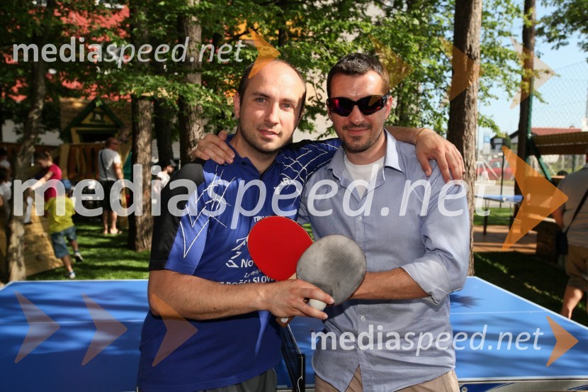 Gregor Zafošnik, namiznotenisač in Marko Potrč, povezovalec dogodkovFan plac Geli, otvoritev športnega in rekreacijskega objekta
