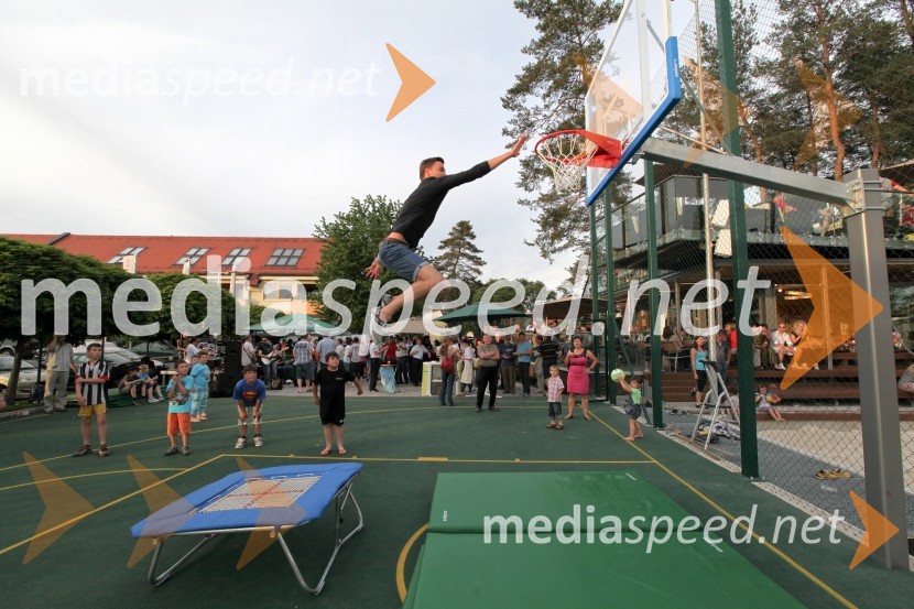 Fan plac Geli, otvoritev športnega in rekreacijskega objekta