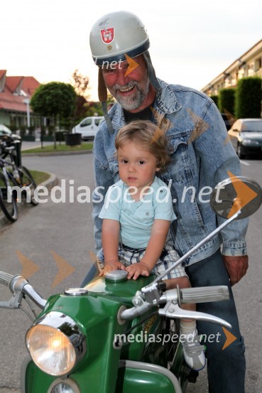 Jan, sin Tima ribiča in ...Fan plac Geli, otvoritev športnega in rekreacijskega objekta