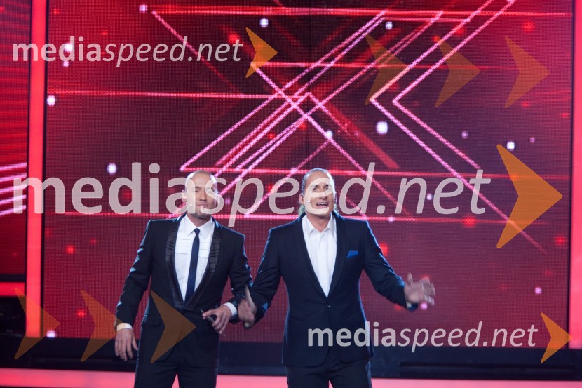 Peter Poles, voditelj in Vid Valič, voditeljX Factor, prva oddaja v živo