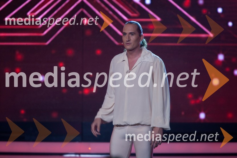 Vid Valič, voditeljX Factor, prva oddaja v živo
