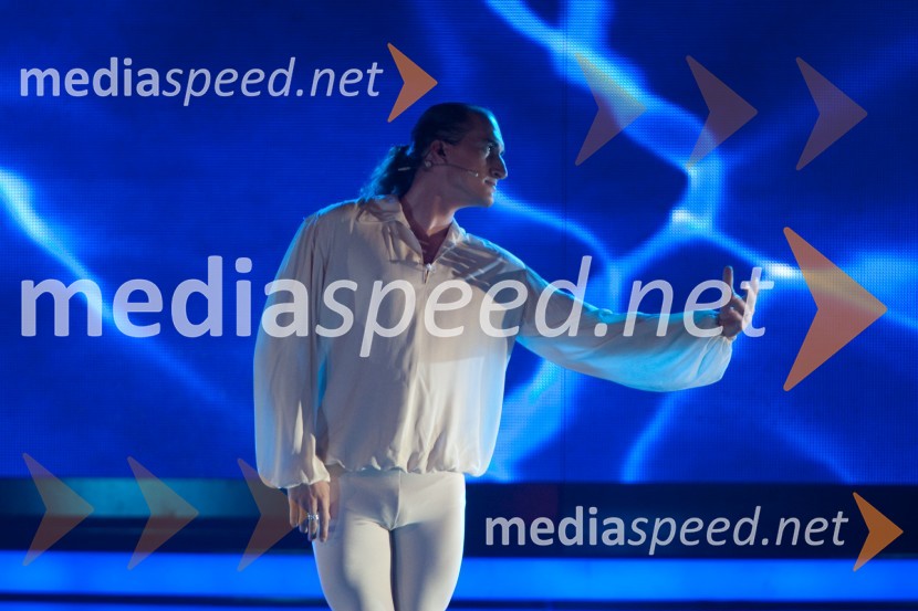 Vid Valič, voditeljX Factor, prva oddaja v živo
