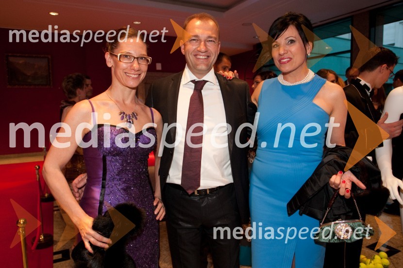 Katja Mlakar, Agencija AVI, Bogdan in soproga mag. Alenka Grm HribarMajski ples Združenja Manager 2012