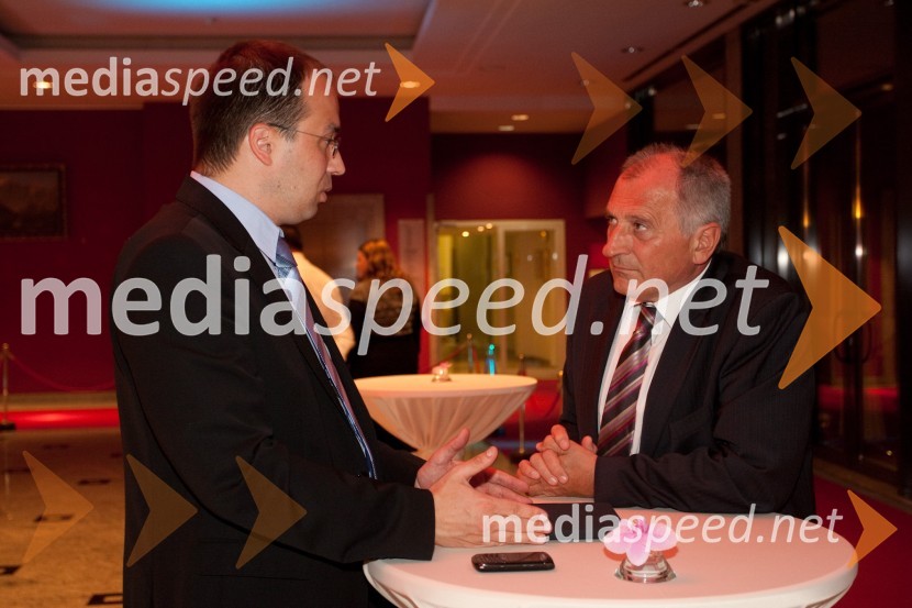 Leo Oblak, predsednik uprave Infonet media in Dare Stojan, podjetnikMajski ples Združenja Manager 2012
