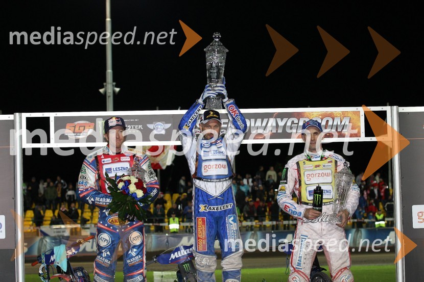 Jason Crump (Avstralija), 2. mesto, Nicki Pedersen (Danska), zmagovalec VN Češke in Tomasz Gollob (Poljska), 3. mestoSpeedway, Grand Prix 2012, VN Češke, dirka