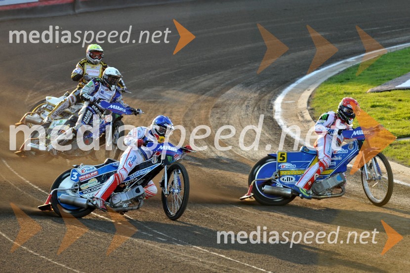 Spredaj: Jaroslaw Hampel (Poljska) in Tomasz Gollob (Poljska)
Zadaj: Chris Holder (Avstralija) in Hans Andersen (Danska)Speedway, Grand Prix 2012, VN Češke, dirka