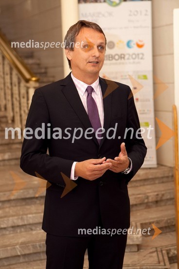 Mag. Tomaž Kancler, podžupan MOMKoščki za mir - Pieces for Peace, otvoritev razstave