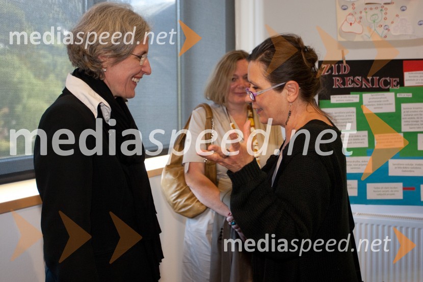 	Milena Mileva Blažič, profesorica na pedagoški fakulteti, mestna svetnica in dr. Vesna Vuk Godina, profesoricaKonferenca Izberem nenasilje in sem svoboden, 1. dan