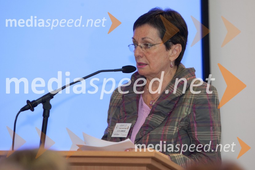 Božena BratužKonferenca Izberem nenasilje in sem svoboden, 1. dan