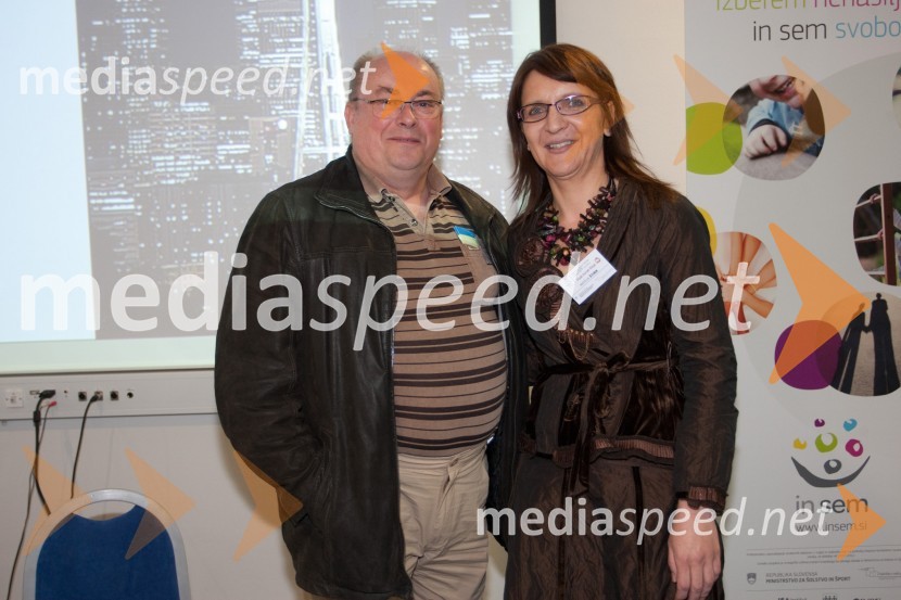 Gojmir Lešnjak-Gojc, igralec in Mateja Štirn, ISA institutKonferenca Izberem nenasilje in sem svoboden, 1. dan