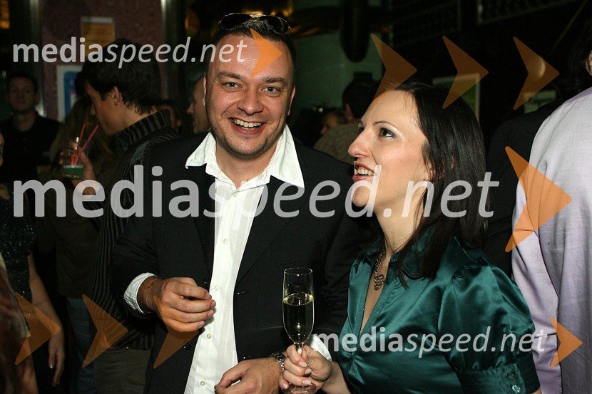 Sašo Papp, jutranji moderator Radia Center in Katja Finec, predstavnica za odnose z javnostmi Radia CenterRadio Center zabava 20 let v 20ih dneh