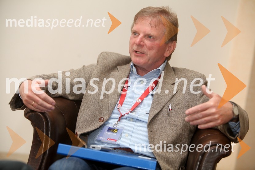 Wolfgang Schmidt, profesor na frankfurstki šoli za finance in managementWolfgang Schmidt, profesor na frankfurtski šoli za finance in management