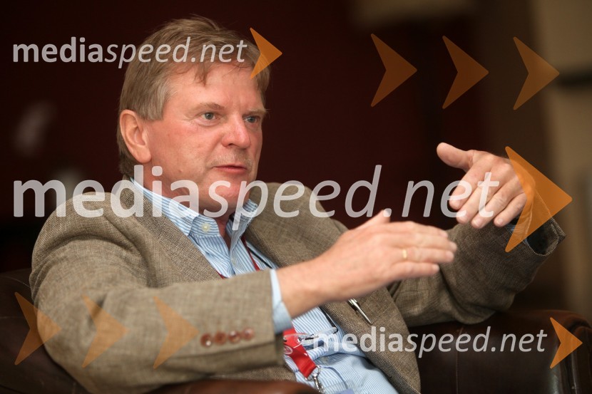 Wolfgang Schmidt, profesor na frankfurstki šoli za finance in managementWolfgang Schmidt, profesor na frankfurtski šoli za finance in management