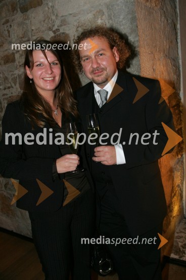 Darko Brlek, direktor Festivala Ljubljana in Janja Lamberger20 let kozmetike Kahne in 50 let Zdenke Kahne