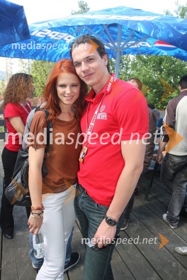 Nina Pušlar, pevka in Jan Ternjak, novinar Radia City17. obletnica Radia City