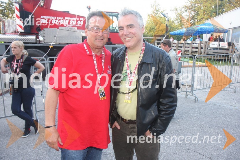 Smiljan Kreže, organizator dogodkov in Zoran Predin, pevec17. obletnica Radia City