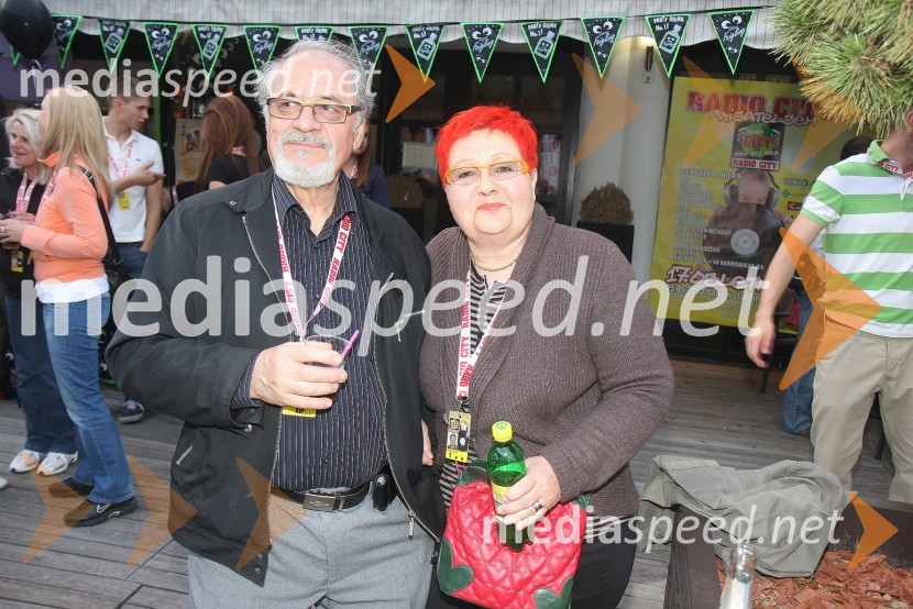 Zdenka Križanič, podpredsednica dobrodelnega združenja Koraki za korakce in njen soprog Martin Križanič 
17. obletnica Radia City