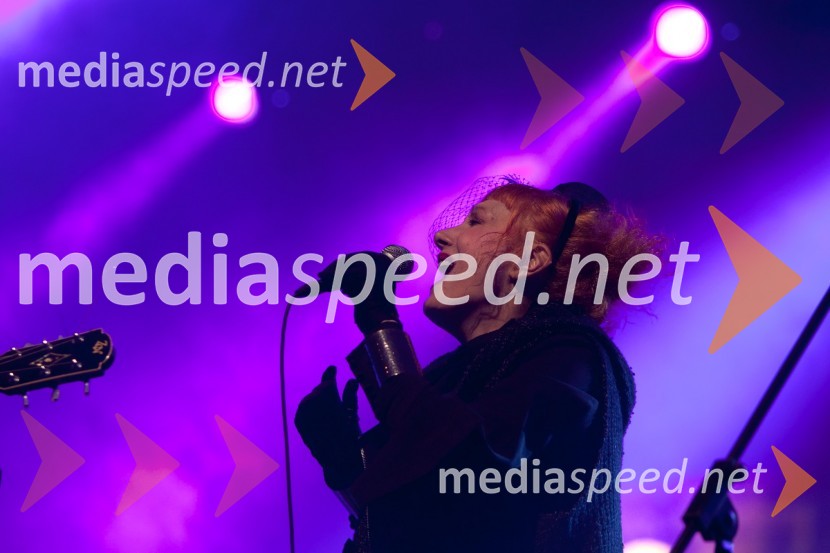 Josipa Lisac, pevkaDan mladosti, koncert Vlada Kreslina z gosti
