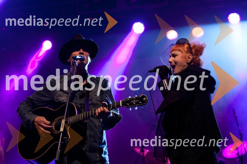 Vlado Kreslin, glasbenik in Josipa Lisac, pevkaDan mladosti, koncert Vlada Kreslina z gosti