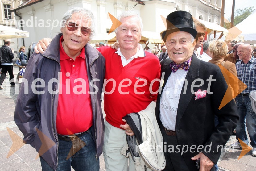 Jože Pogačnik, režiser, Tone Vogrinec, smučarska legenda in Smiljan Pušenjak, fotografska legendaPoklon Ezl eku