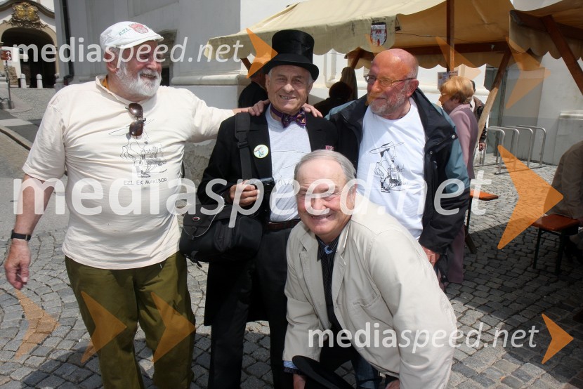 Jure Doležal, igralec, Smiljan Pušenjak, fotografska legenda, ... in Igor Orešič, kuhar Ezl ekaPoklon Ezl eku