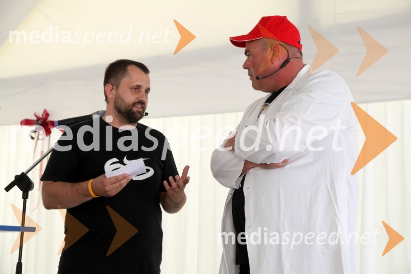 Dejan Vedlin, Matjaž Šalamun - Šalca, člana ekipe Reporter MilanKošaki, otvoritev novega mesnopredelovalnega centra