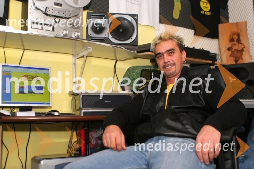 Fredi Miler, pevecFredi Miler, na obisku