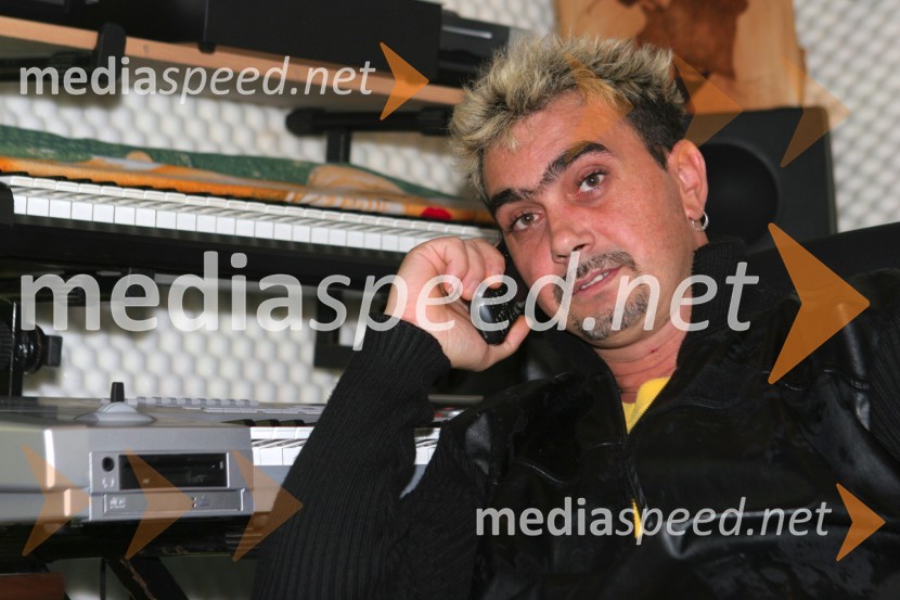 Fredi Miler, pevecFredi Miler, na obisku