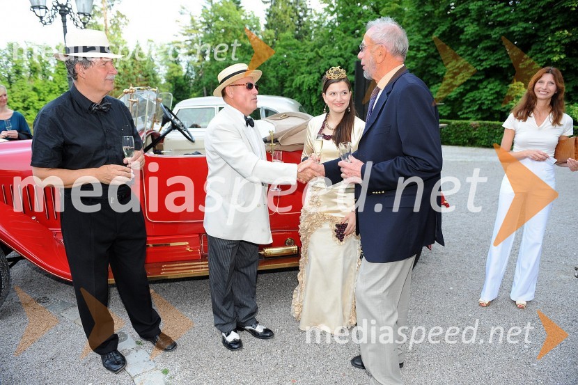 ..., ..., Martina Baškovič, Vinska kraljica Slovenije 2012 in Vladimir Puklavec, lastnik P&F Jeruzalem Ormož d.o.o.P&F Jeruzalem Ormož in P&F Jeruzalem Ljutomer, predstavitev vina letnika 2011