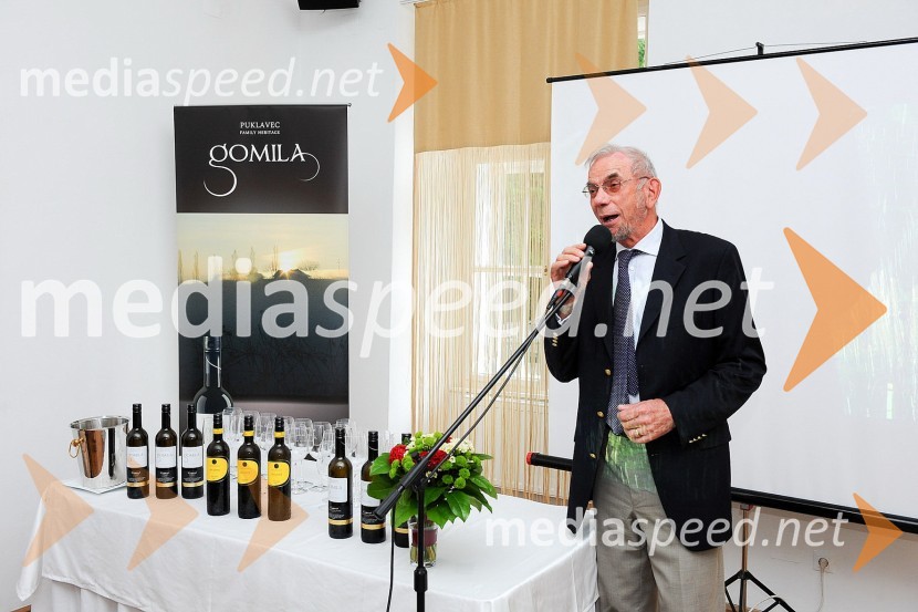 Vladimir Puklavec, lastnik P&F Jeruzalem Ormož d.o.o. 	 
P&F Jeruzalem Ormož in P&F Jeruzalem Ljutomer, predstavitev vina letnika 2011