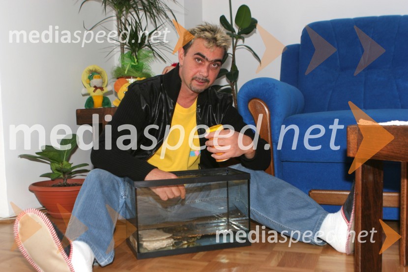 Fredi Miler, pevecFredi Miler, na obisku