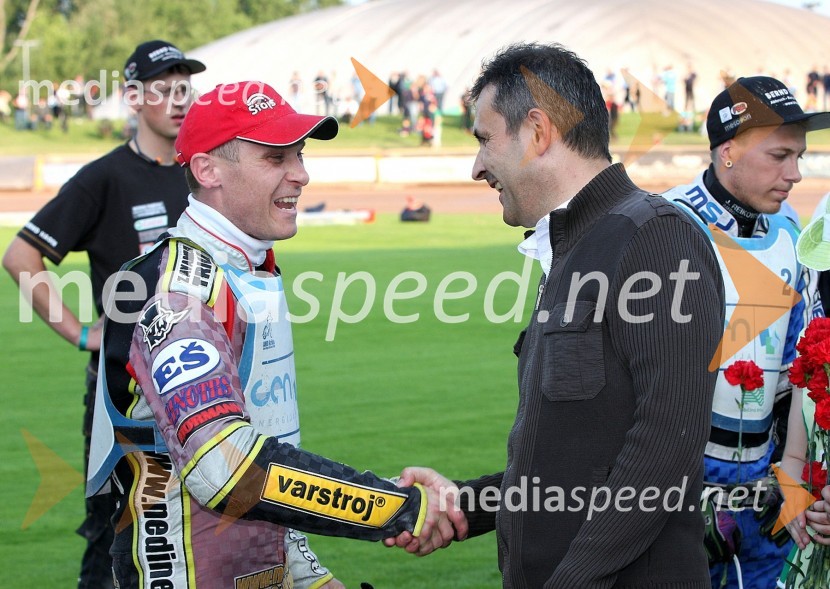 Denis Štojs (AMD Krško), Miran Stanko, župan občine KrškoSpeedway, dirka za Zlati znak 2012