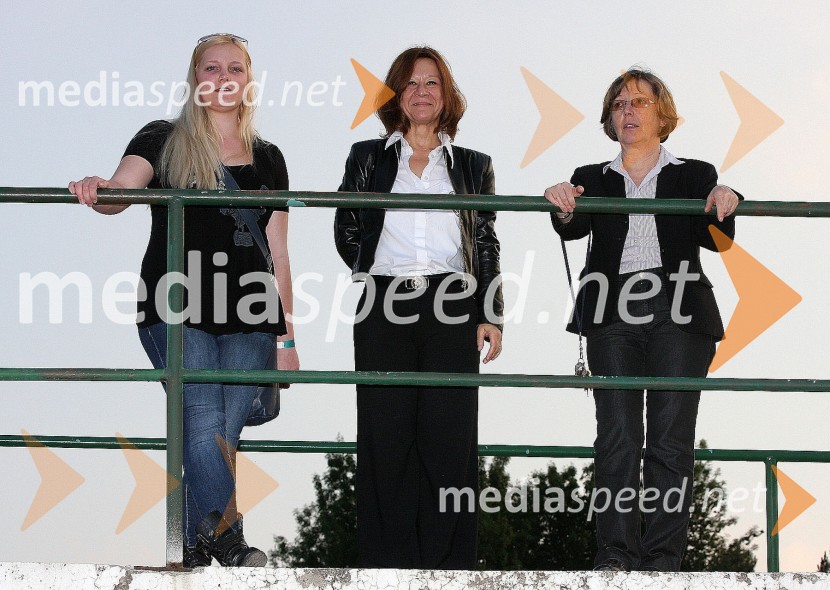 ..., Violeta Freeland, predsednica AMD Krško, Alenka Gliha (AMD Krško)Speedway, dirka za Zlati znak 2012