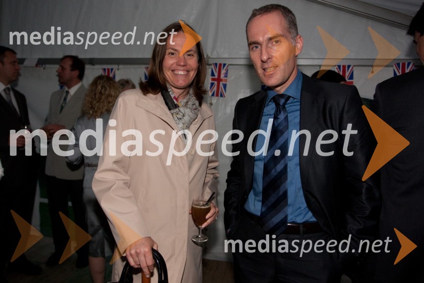 Tina Križan, BCCS in Igor E. Bergant, voditeljSprejem veleposlaništva Velike Britanije ob rojstnem dnevu britanske kraljice 2012