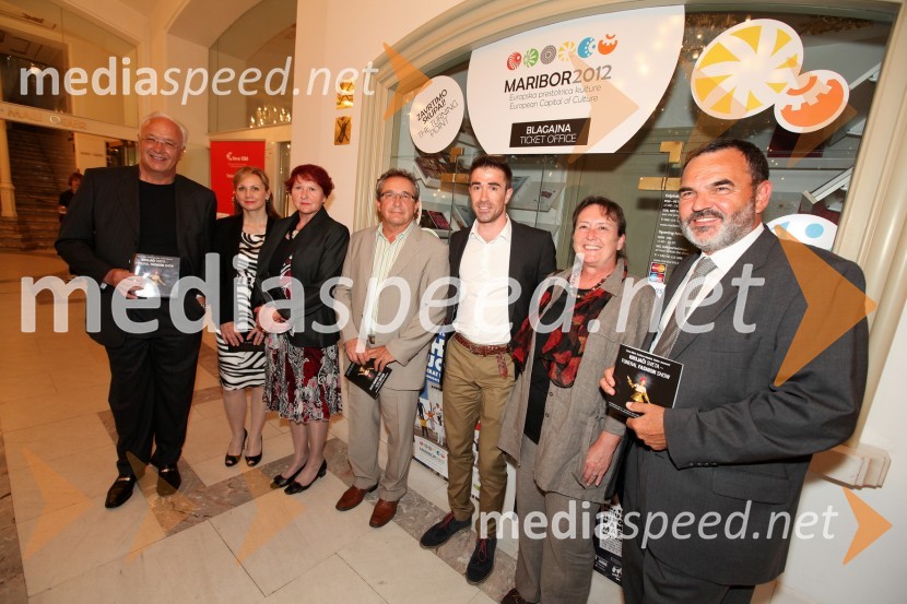 Maribor 2012 – EPK in SNG Nova Gorica, modno-gledališko–glasbeni spektakel Krojači sveta