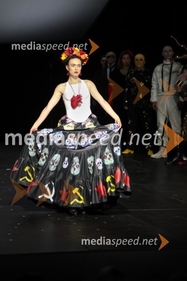 Arna Hadžialjević, igralkaMaribor 2012 – EPK in SNG Nova Gorica, modno-gledališko–glasbeni spektakel Krojači sveta