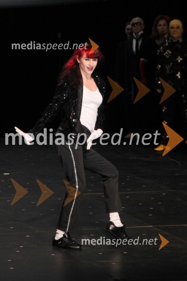 Nastja Bremec, plesalka SNG Nova GoricaMaribor 2012 – EPK in SNG Nova Gorica, modno-gledališko–glasbeni spektakel Krojači sveta