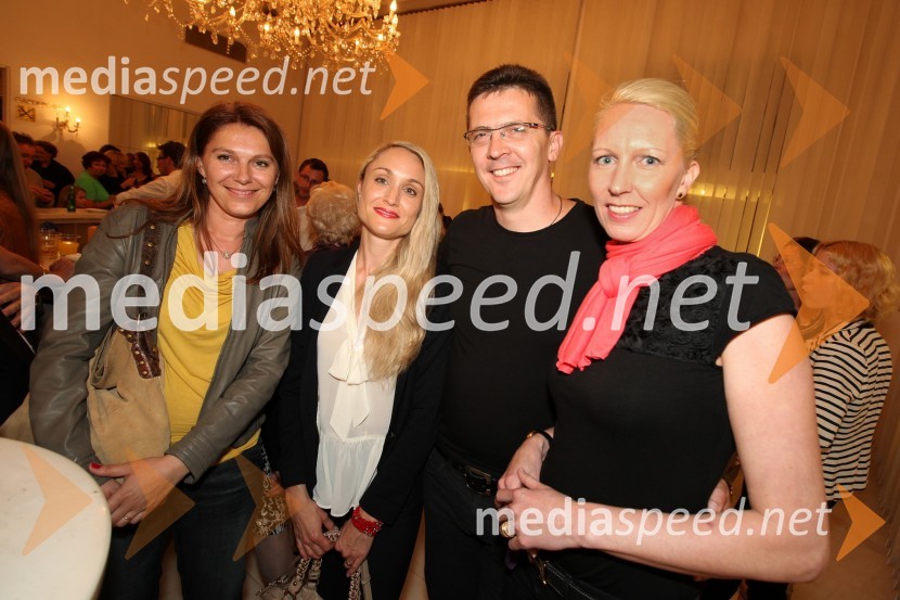 Valentina Vovk, Studio 13, Maja Čepin Čander, Božidar Novak, direktor komunikacijske skupine SPEM in soprogaMaribor 2012 – EPK in SNG Nova Gorica, modno-gledališko–glasbeni spektakel Krojači sveta