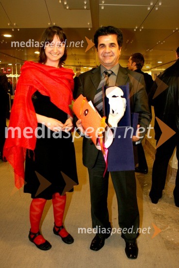 ... in režiser Jafar Panahi iz Irana, prejemnik Nagrade Amnesty International Slovenija za najboljši film na temo človekovih pravic Ofsajd17. Liffe filmski festival