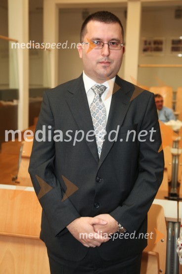 Dr. Andrej Krajnc, Fakulteta za elektrotehniko, računalništvo in informatiko UMUniverza v Mariboru, promocija doktorjev znanosti