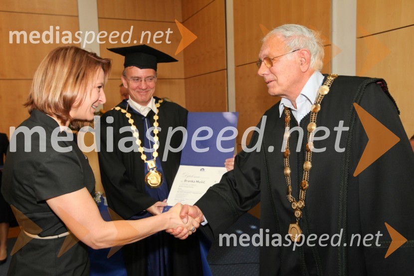 Dr. Branka Mušič, Fakulteta za kemijo in kemijsko tehnologijo UM, prof. dr. Danijel Rebolj, rektor Univerze v Mariboru in in prof. dr. Miha Drofenik, Fakulteta za kemijo in kemijsko tehnologijo Univerze v MariboruUniverza v Mariboru, promocija doktorjev znanosti